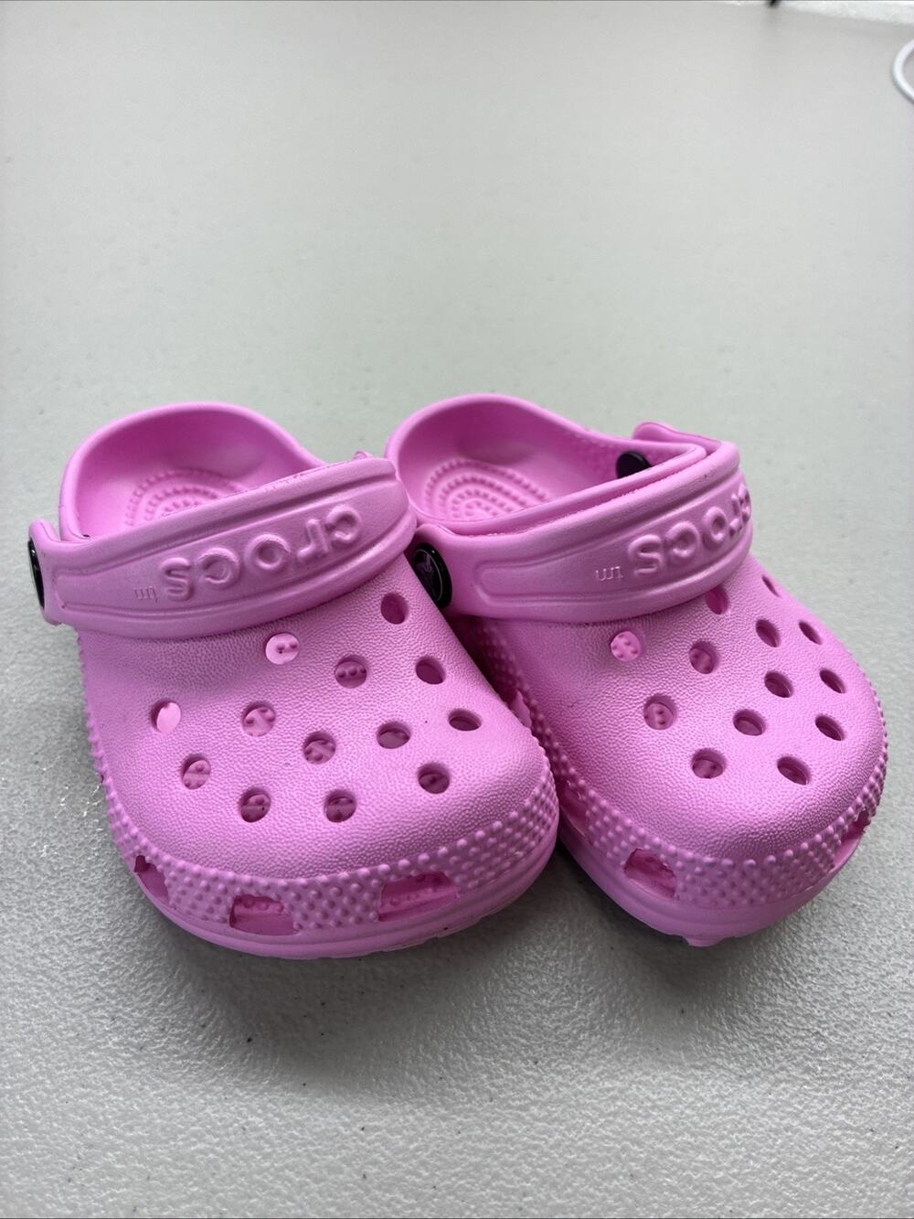 Crocs Children’s Toddler Size 2C/3C Pink